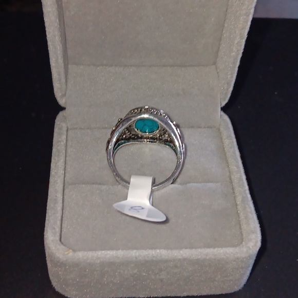 Turquoise ring size 8 - Picture 2 of 2
